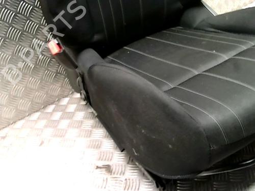 Left front seat CITROËN C4 II (NC_) 1.6 BlueHDi 115 | BP32241150C15