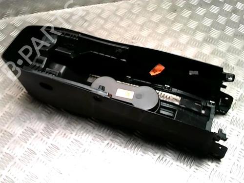 Consolle centrale RENAULT CLIO V (B7_) 1.5 Blue dCi 85 (B7AG) | BP31230037I22