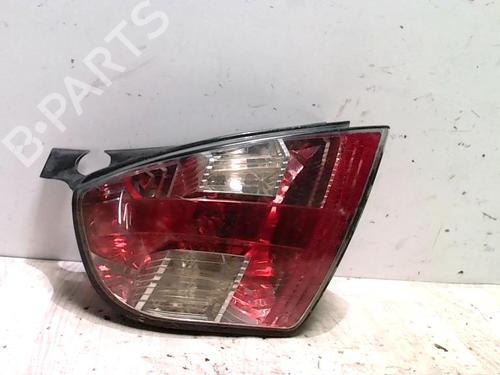 Used Left taillight FIAT STILO (192_) 1.9 JTD (192_XF1A) (80 hp) 31225590