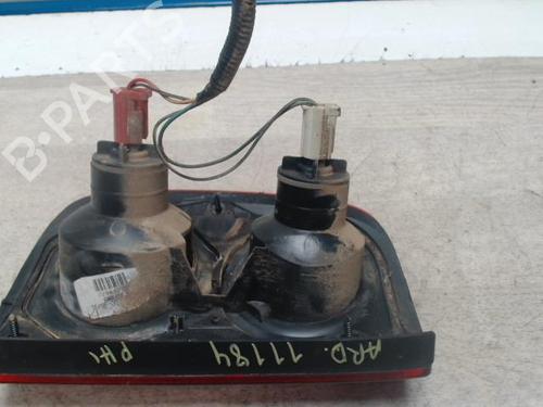 Used Right taillight LAND ROVER FREELANDER I (L314) 2.0 DI 4x4 (98 hp) 28089299