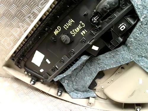 Verkleidung hinten rechts RENAULT SCÉNIC III (JZ0/1_) 1.6 dCi (JZ00, JZ12) | BP30530836C61 