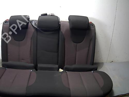 Sæde Bagtil SEAT LEON (1P1) 2.0 TDI 16V (140 hp) 25413657
