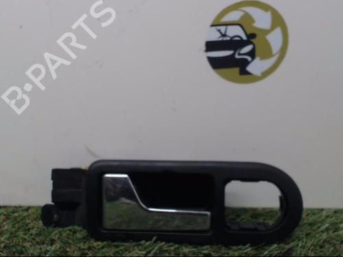 Used Front right interior door handle VW GOLF IV (1J1) 1.9 SDI (68 hp) 25397086