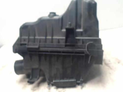 Used Air filter box TOYOTA YARIS (_P13_) 1.4 D (NLP130_, NLP130) (90 hp) 27841031