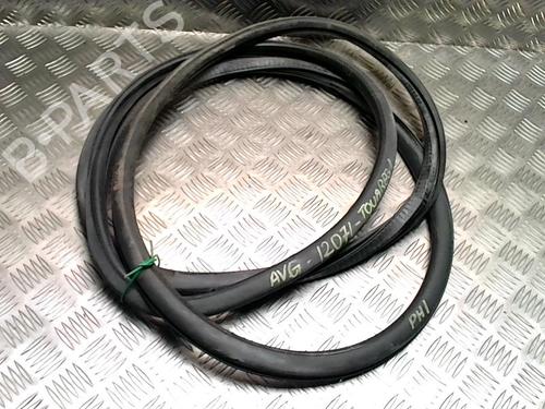 Gummiliste VW TOUAREG (7LA, 7L6, 7L7) 2.5 R5 TDI (174 hp) 25779384