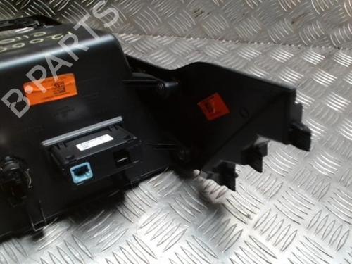 Middle console RENAULT CLIO V (B7_) 1.5 Blue dCi 85 (B7AG) | BP30741311I22 