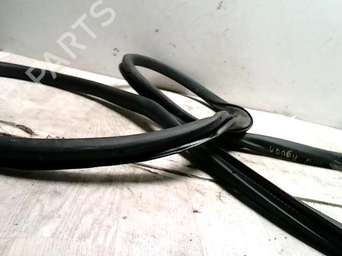 Rubber door seal VW TIGUAN (5N_) 2.0 TDI | BP25425512C142