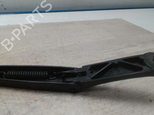 Used Front windshield wiper arm SEAT IBIZA IV (6J5, 6P1) 1.6 TDI (90 hp) 28106920