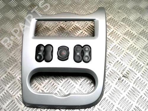 Middenconsole DACIA SANDERO 1.5 dCi (88 hp) 31225278