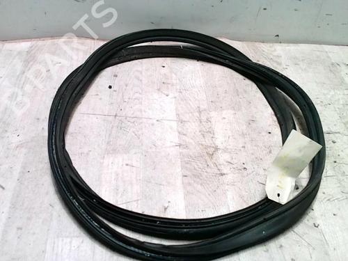 Used Rubber door seal SEAT LEON (1P1) 1.9 TDI (105 hp) 31232580