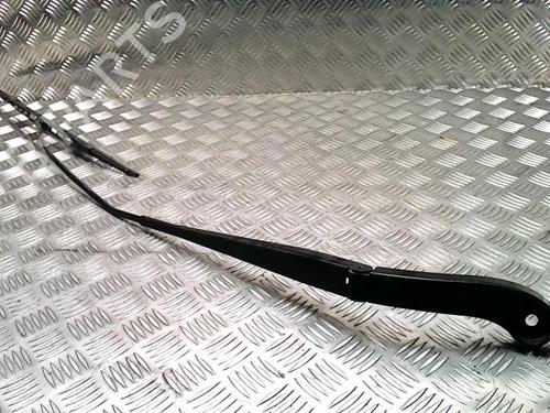 Used Front windshield wiper arm Front windshield wiper arm 36857742 36857742