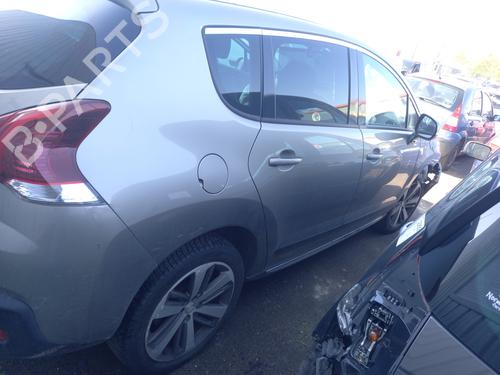 Middle console PEUGEOT 3008 I MPV (0U_) 1.6 HDi | BP31228331I22