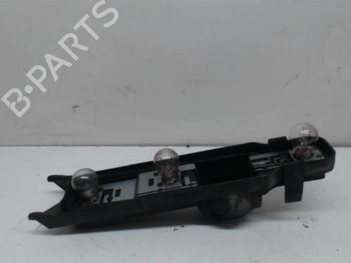 Używane Lampa oświetlenia tablicy rejestracyjnej FORD FOCUS I Turnier (DNW) 1.8 Turbo DI / TDDi (90 hp) 25397616