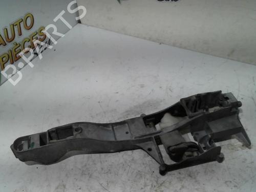 front-right-exterior-door-handle-peugeot-207-wa_-wc_-2006-2007-2008-2009-2010-2011-2012-2013-2014-2015-25399791 main image