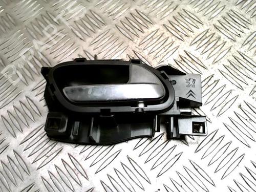 Højre fortil invendig håndtag PEUGEOT 208 I (CA_, CC_) 1.2 VTI 82 (82 hp) 32773330