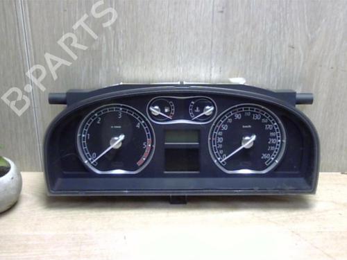 Used Instrument cluster RENAULT LAGUNA II (BG0/1_) 1.9 dCi (BG12) (116 hp) 25401588