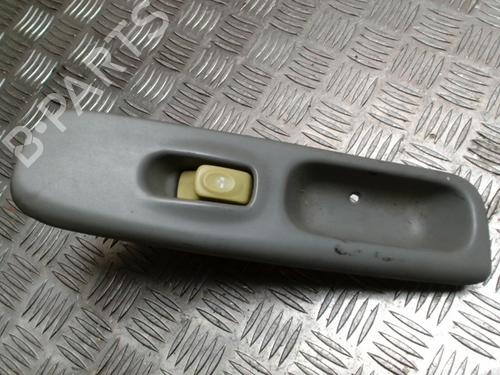 Used Right front window switch Right front window switch RENAULT TWINGO I (C06_) 1.2 (C066, C068) (58 hp) 36296312 36296312