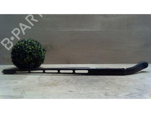 Used Front windshield wiper arm CITROËN C5 III Break (RW_) 2.0 HDi (136 hp) 25413639