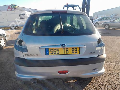 Rear fog light PEUGEOT 206 Hatchback (2A/C) 2.0 S16 | BP25429989C37 