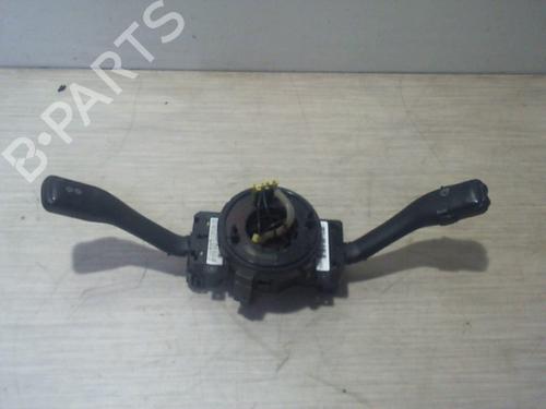 Mando intermitentes / limpia SKODA OCTAVIA I (1U2) 1.9 TDI (110 hp) 31232758