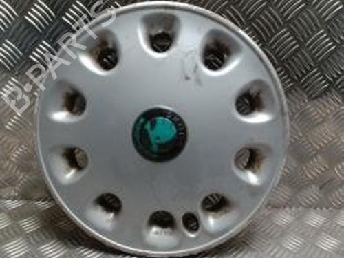 Used Hub cap SKODA FELICIA Cube Van (6U5) 1.9 D (64 hp) 30769483