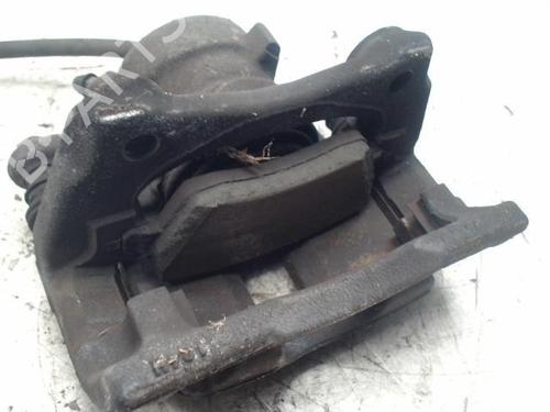 Używane Zacisk hamulca przedniego lewego RENAULT CLIO III (BR0/1, CR0/1) 1.6 16V (BR05, BR0B, BR0Y, BR15, BR1J, BR1M, BR1Y, CR0B,... (112 hp) 28082743