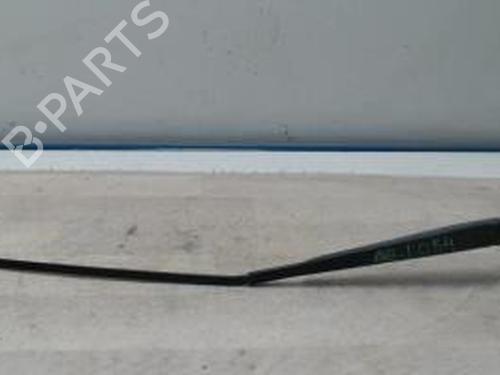 Used Front windshield wiper arm VW GOLF IV (1J1) 1.6 (100 hp) 28182418