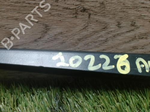 Used Front windshield wiper arm RENAULT CLIO III Grandtour (KR0/1_) 1.5 dCi (KR0F) (86 hp) 29074814