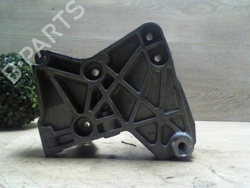 Used Engine mount Engine mount RENAULT MEGANE II (BM0/1_, CM0/1_) 1.5 dCi (BM1E, CM1E) (106 hp) 35978190 35978190