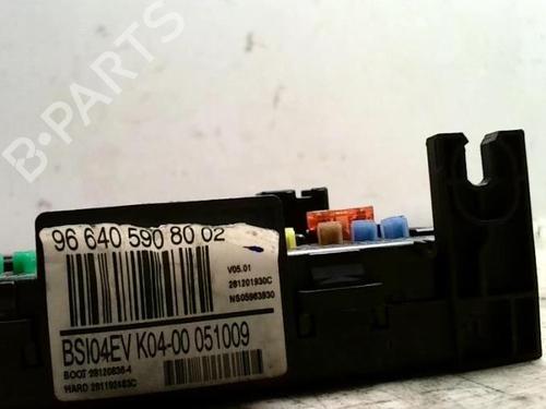 Fuse box CITROËN C5 III (RD_) 1.6 HDi 110 (RD9HZC) | BP25423944E1 