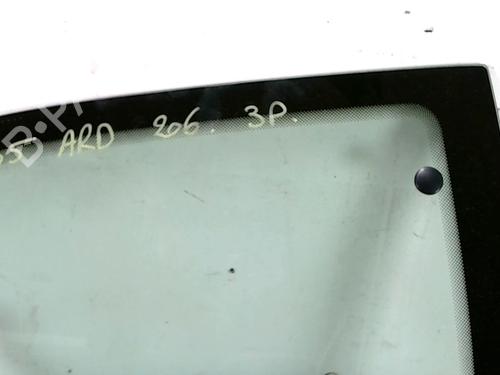 Panel rude bagtil højre PEUGEOT 206 Hatchback (2A/C) 1.4 i (75 hp) 31239137