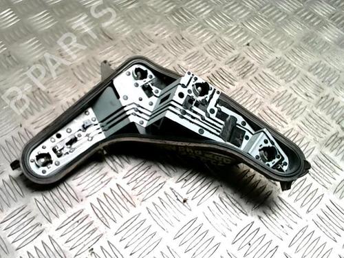 Éclairage de plaque d'immatriculation PEUGEOT 207 (WA_, WC_) 1.4 (73 hp) 31239317