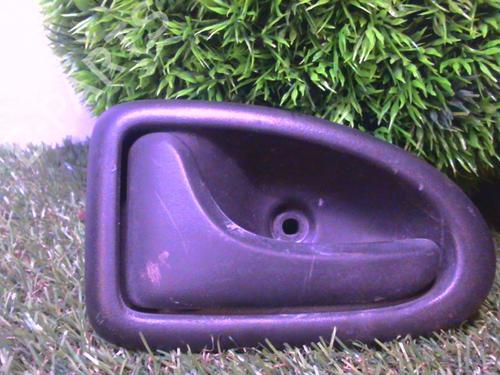 Used Rear left interior door handle RENAULT TRAFIC II Van (FL) 2.5 dCi 135 (FL0D) (135 hp) 25395631