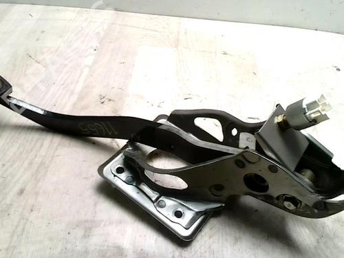 Used Break pedal TOYOTA COROLLA (_E12_) 1.4 D (NDE120_, NDE120R) (90 hp) 26557829