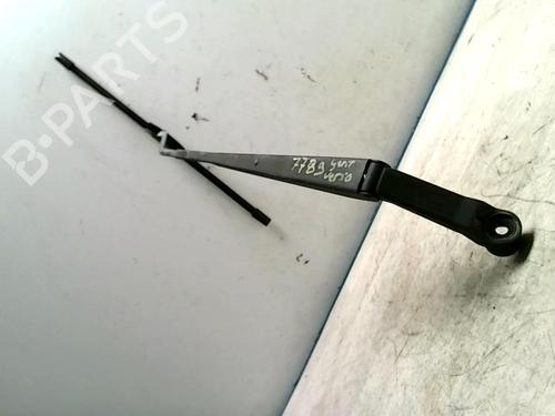 Used Front windshield wiper arm TOYOTA YARIS VERSO (_P2_) 1.4 D-4D (NLP20_, NLP22_) (75 hp) 25424454