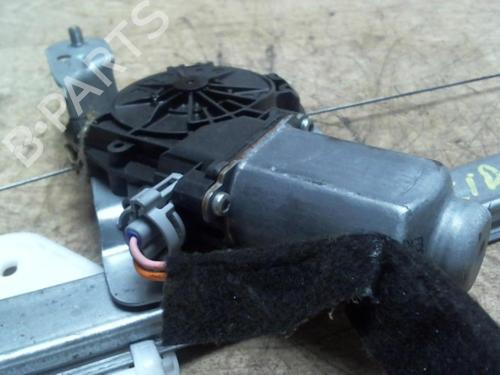 Rudehejsemekanisme Højre foran DACIA LOGAN MCV (KS_) 1.5 dCi (KS0W) (86 hp) 31225183