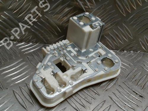 Éclairage de plaque d'immatriculation BMW 3 (E90) 330 d (245 hp) 31222508