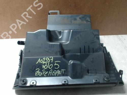 Used Glove box VW POLO V (6R1, 6C1) 1.2 (60 hp) 28721418