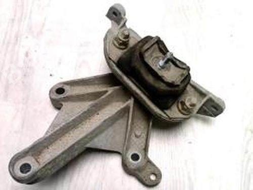 Used Engine mount DACIA LOGAN (LS_) 1.4 (LS0A, LS0C, LS0E, LS0G) (75 hp) 25419297