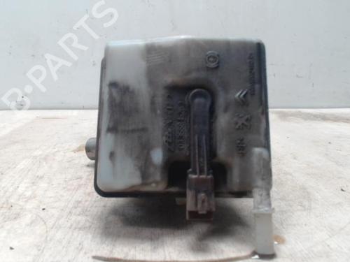 Used Brake master cylinder PEUGEOT 5008 (0U_, 0E_) 1.6 HDi (112 hp) 31229102