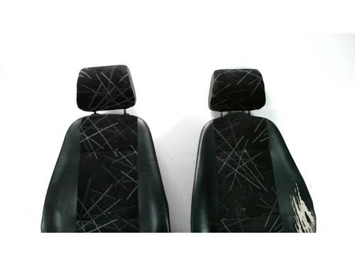 Right front seat TOYOTA YARIS (_P13_) 1.5 Hybrid (NHP130_, NHP130) | BP25427943C16 