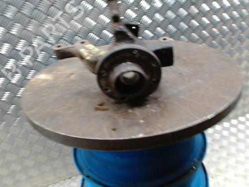 Fusée avant gauche RENAULT CLIO III (BR0/1, CR0/1) 1.5 dCi (C/BR0G, C/BR1G) (68 hp) 32370454