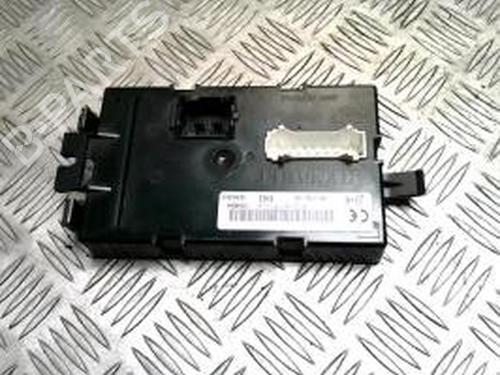 Øvrige styreenhet RENAULT TRAFIC II Van (FL) 1.9 dCi 80 (FL0B) (82 hp) 30705038