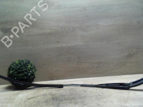 Used Front windshield wiper arm RENAULT MEGANE II (BM0/1_, CM0/1_) 1.9 dCi (BM0G, CM0G) (120 hp) 29240174