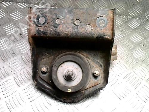 Used Engine mount PEUGEOT EXPERT Van (VF3A_, VF3U_, VF3X_) 2.0 HDi 130 (128 hp) 25702142