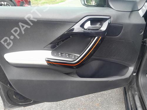 Third brake light PEUGEOT 208 I (CA_, CC_) 1.6 HDi | BP28089675L11 