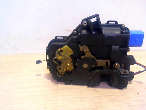 Used Front left lock VW POLO IV (9N_, 9A_) 1.4 TDI (75 hp) 25392548