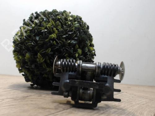 Used Hinge/Door check strap CITROËN C3 II (SC_) 1.4 HDi 70 (SC8HZC, SC8HR0, SC8HP4) (68 hp) 25387277