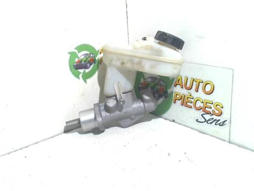 Used Brake master cylinder RENAULT TWINGO II (CN0_) 1.2 16V (CN0K, CN0V, CN0A) (76 hp) 25399367