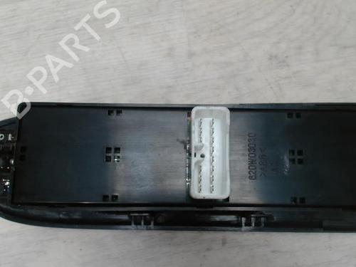 Venstre fortil elrude kontakt HYUNDAI TRAJET (FO) 2.0 CRDi (113 hp) 31226539